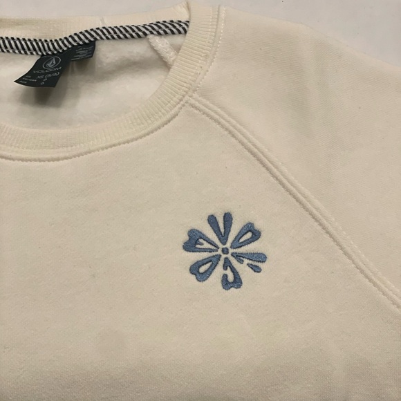 Cream Sweatshirt with Blue Floral Embroidery - Picture 4 of 6